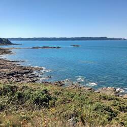 A l'horizon le Cap Frehel.