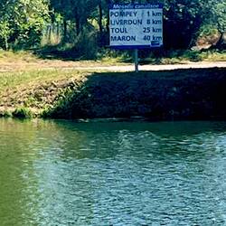 Gabelung, wir fahren Richtung Toul auf der Mosel weiter