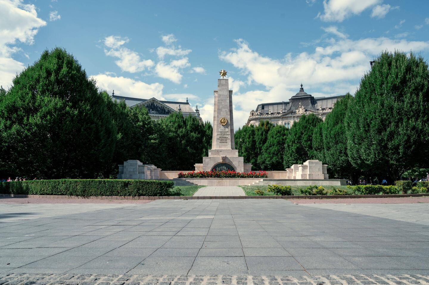 Szovjet hősi emlékmű | sowjetisches Kriegsdenkmal