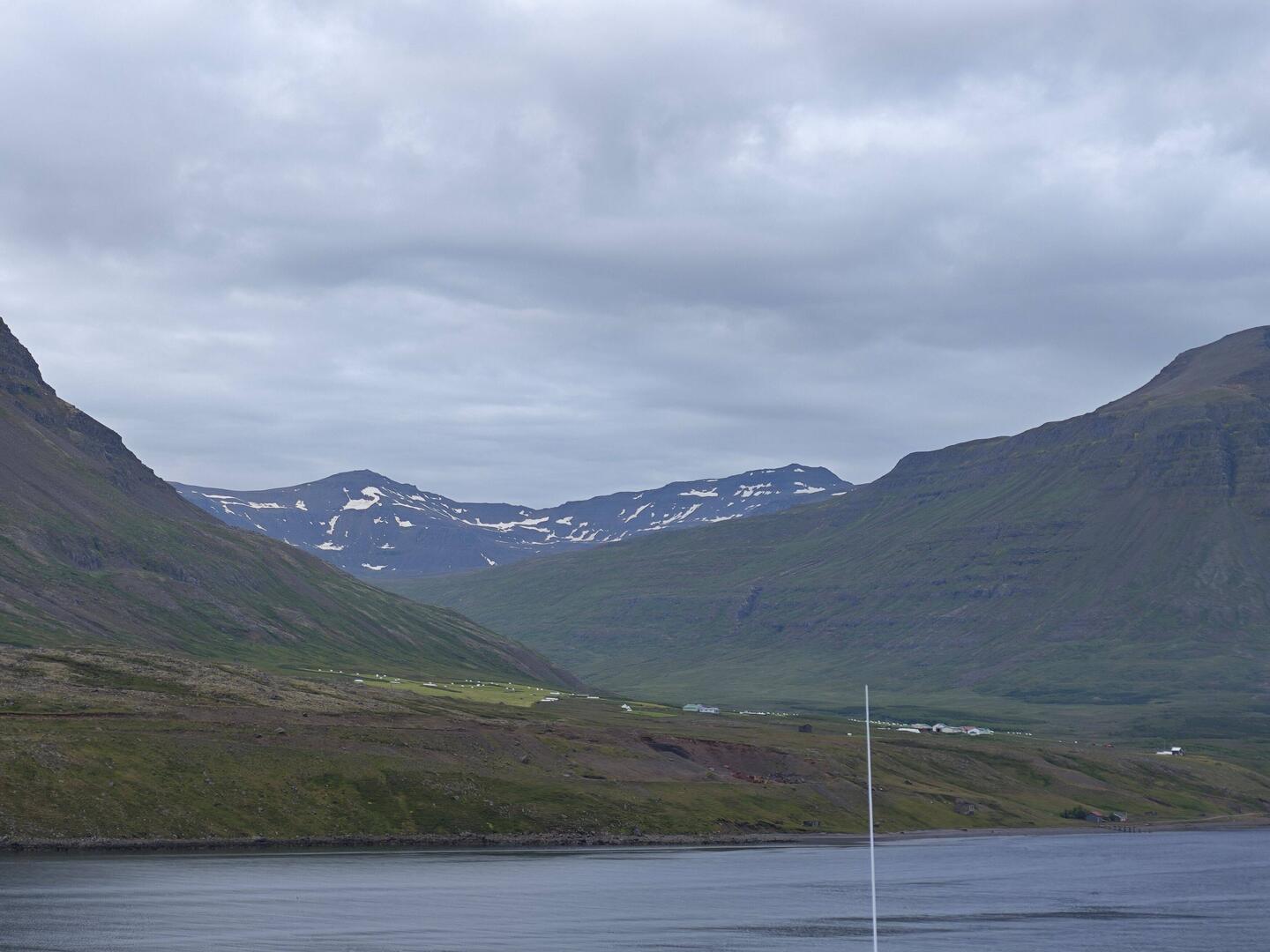 Anfahrt auf Seyðisfjörður