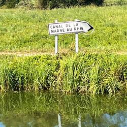 Abzweig in der Rhein-Marne-Kanal