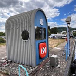 Auf dem Weg nach Toul: Schleusenhäuschen der "Écluse 27 bis" - die im Elsass sind schöner