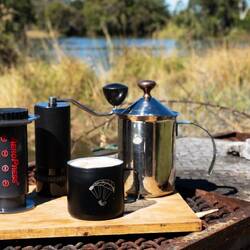 Lekker Kaffee mit Blick auf den Okavango