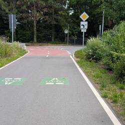 Zur Abwechslung mal nicht neben, sondern auf der (Velo-)Autobahn.