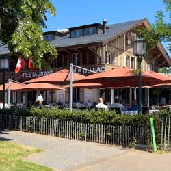 Restaurant La Perle du Lac Genève ... our lunch spot — Geneva.