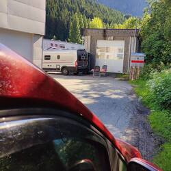 Die Residenz der Schweizer vor der Waschhalle