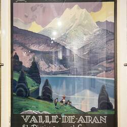 An early tourism poster - I think this says "The Pyrenees and Garona comprise beautiful countryside"