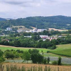Blick auf das Kernkraftwerk Obrigheim