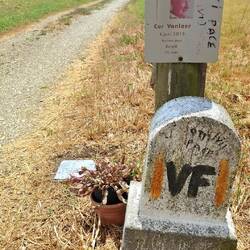 Wat pakkend. In 2015 stierf hier een Antwerpse pelgrim. Ik word stil.