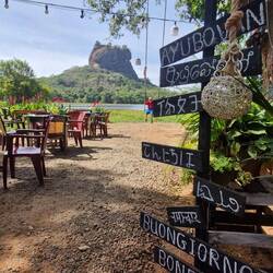 Was gonna eat here, but the guy was a dick son we left 🤭