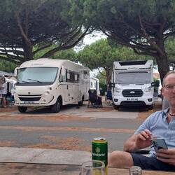 Wir haben wieder Glück und den letzten Stellplatz ergattert