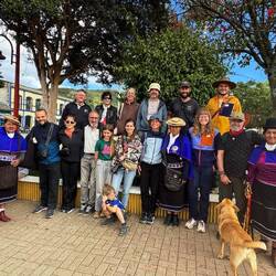 Kika nimmt alle Marktfreudigen mit, erklärt wo man was kaufen sollte & wie es zubereitet wird.