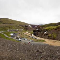 Da unten geht es hin - Stellplatz für die nächsten 2 Tage