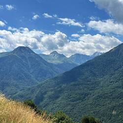 More views from near Arres de Sus