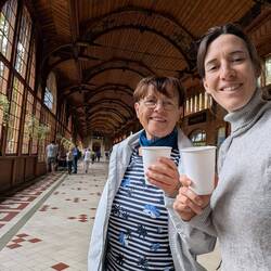 Knapp 1€ pro Pappbecher