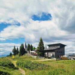 Am Ziel - die Zollnersee Hütte auf 1739 m