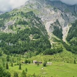 ... und husch, husch vor dem Regen zur Unteren Valentin Alm!