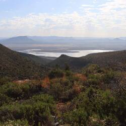 Heiner muss steil den Berg herauffahren. Fällt ihm nicht leicht