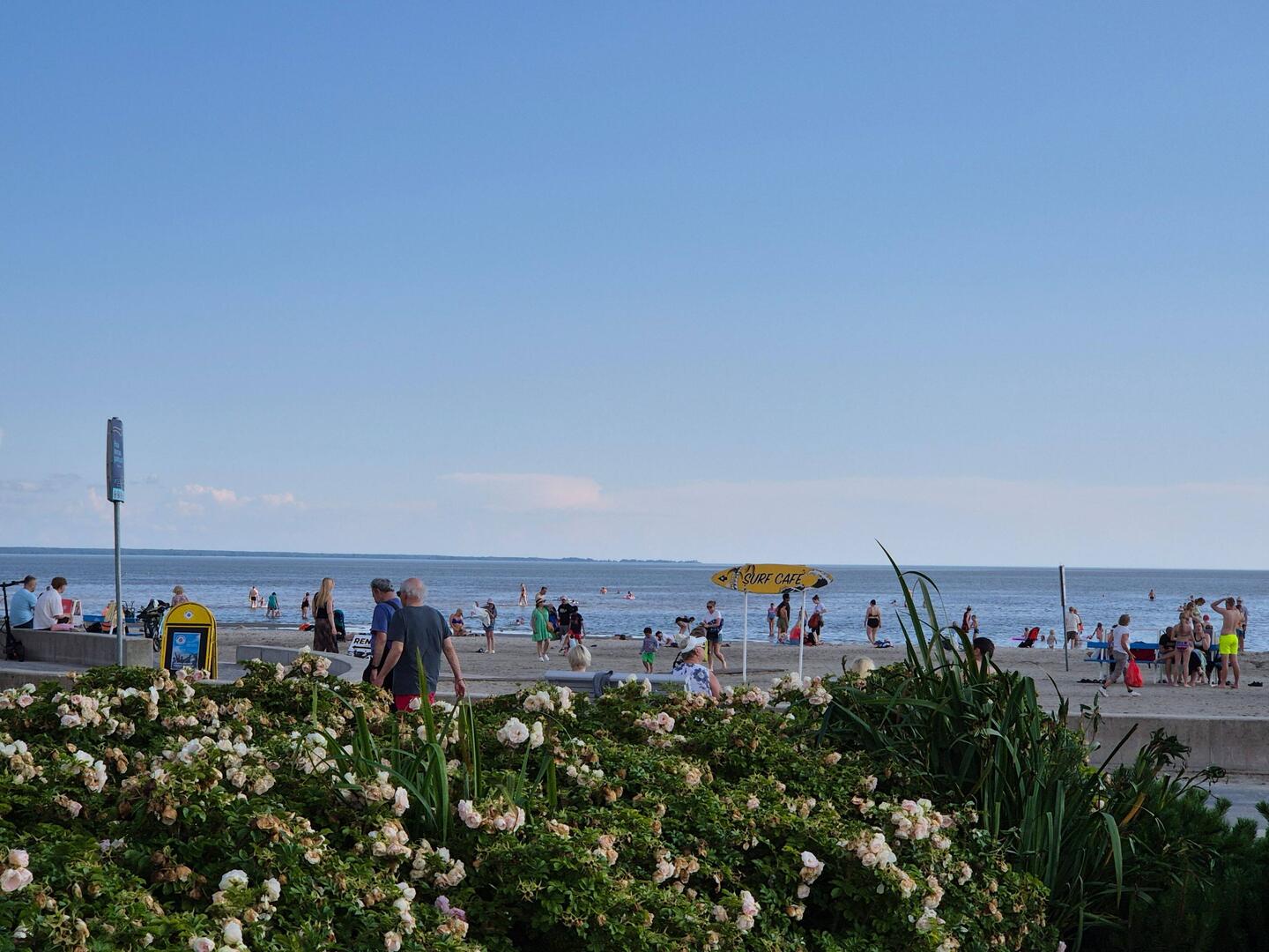 Hier fängt der kilometerlange Strand an