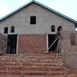 Die neue Kirche-wenn sie mal fertig wird