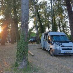 Kurt 🦙 auf unser Stellplatz für die Nacht
