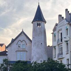 Turm der Commanderie Saint Jean du Vieil Aître, 12. Jh.