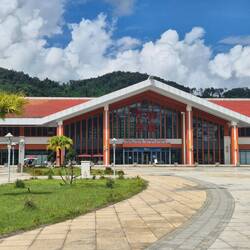 Train station / Bahnhof Vang Vieng