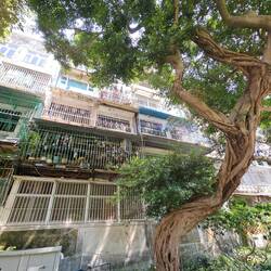 Prisons / balcons, c'est au choix