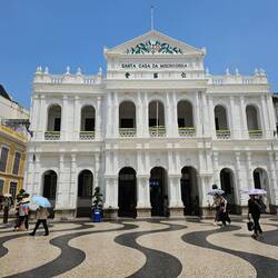 De l'architecture, à la cuisine (délicieuse ++), et même l'art de vivre plus méridional...