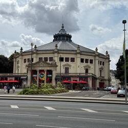 Cirque Jules Verne, Veranstaltungszentrum