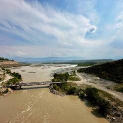 Fluss Naryn am Ende der Schlucht