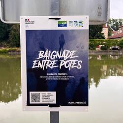 Baden ist lebensgefährlich wegen Strömung und Schifffahrt. So so