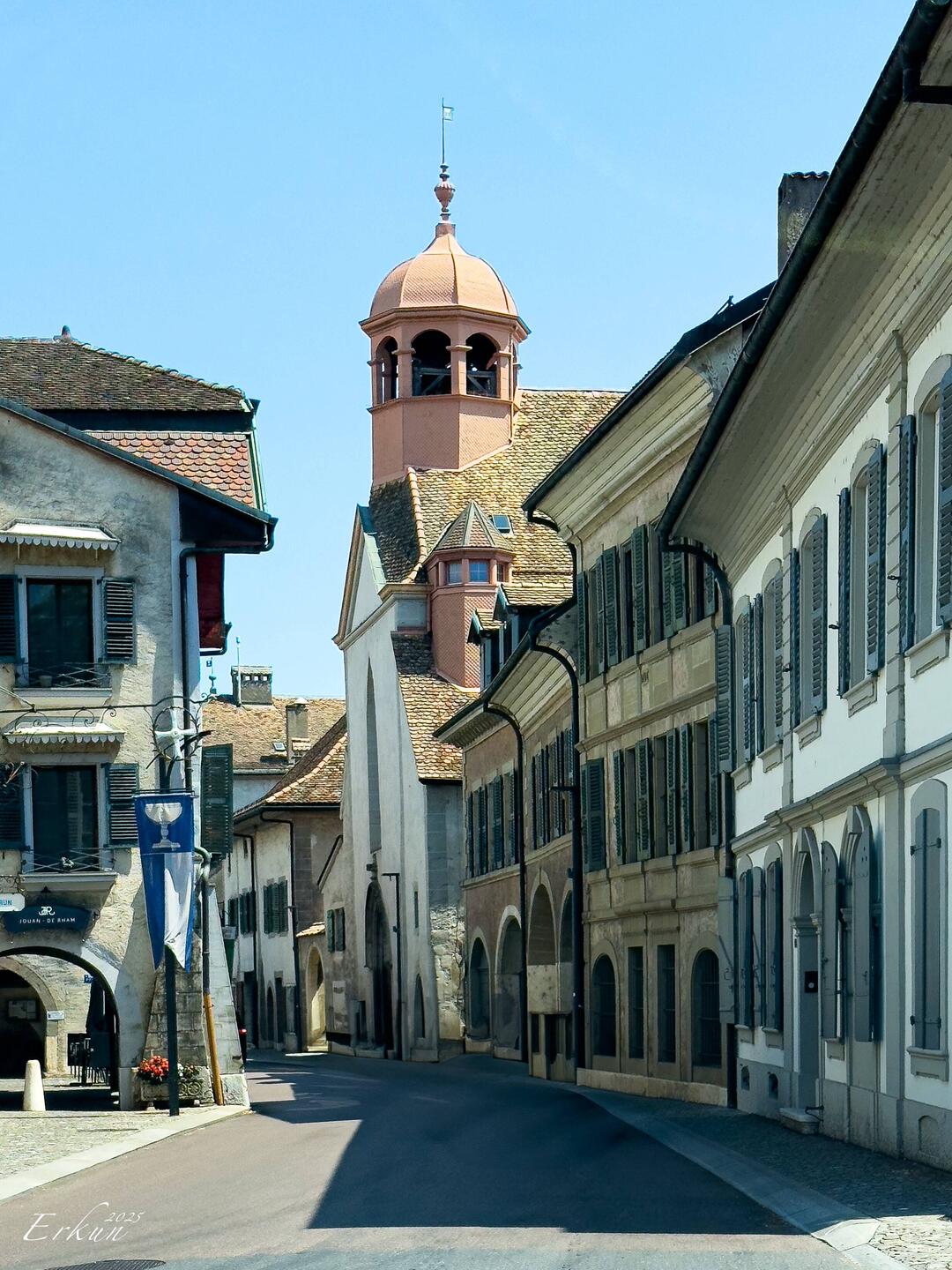 Former Dominican church in Concise in the Coppet Municipality.