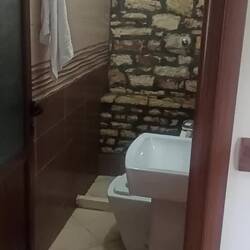Gemütliches Zimmer mit Ausblick in Berat