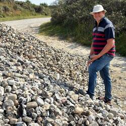 Paul rock hunting for Alex