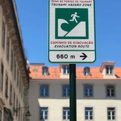 Was not expecting to see this! 186 emergency meeting places in Lisbon.