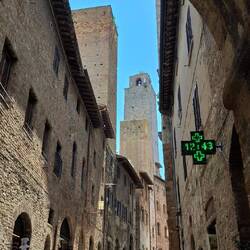 Het is plots over de toeristische koppen lopen