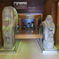 Originale vom Sphinxtor / Originals from the Sphinx Gate