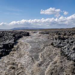 Die Gletscherflüsse sprudeln heftig bei den Temperaturen!