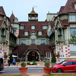 Das berühmte Hotel Normandie