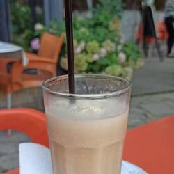 Erfrischungspause bei Bina & Bledi