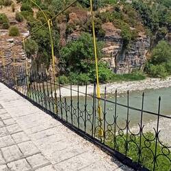 Hängebrücke bei Cocovoda