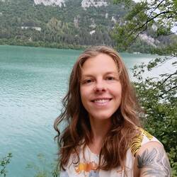 Schwimmen hilft am besten für Locken 🥰