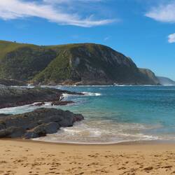 Vorbei an Stränden und Buchten...