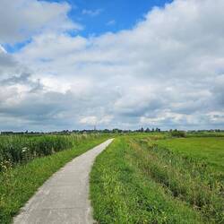 Verder over het fietspad.