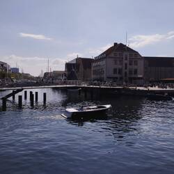 Ville sur l'eau