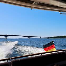 Und es gibt eine Brücke über den Vänern.