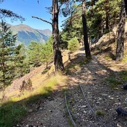 Tracks leading from the next gallery entrance/exit to the balanced scale