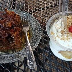In Permet angekommen flanierten wir landestypisch mit den Albanern durch die lebendigen Gassen