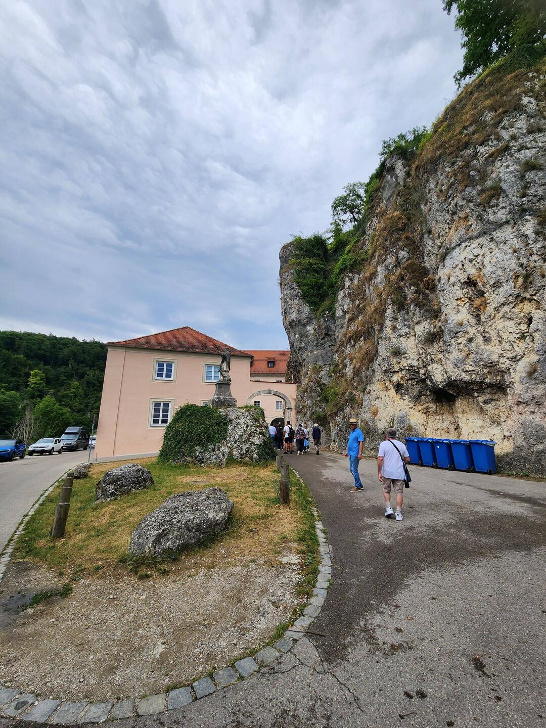 Walking to the abbey